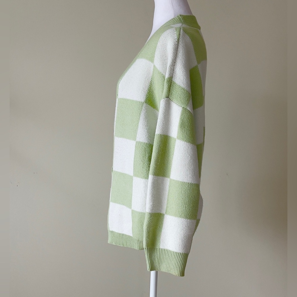 Princess Polly Women’s Green and White Checkered Knit Sweater Cardigan - Picture 3 of 6